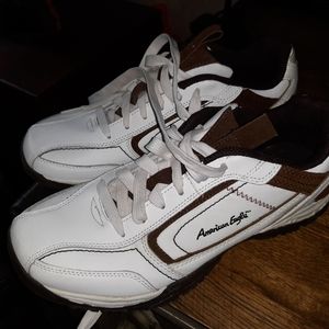 🐥American eagle tennis shoes